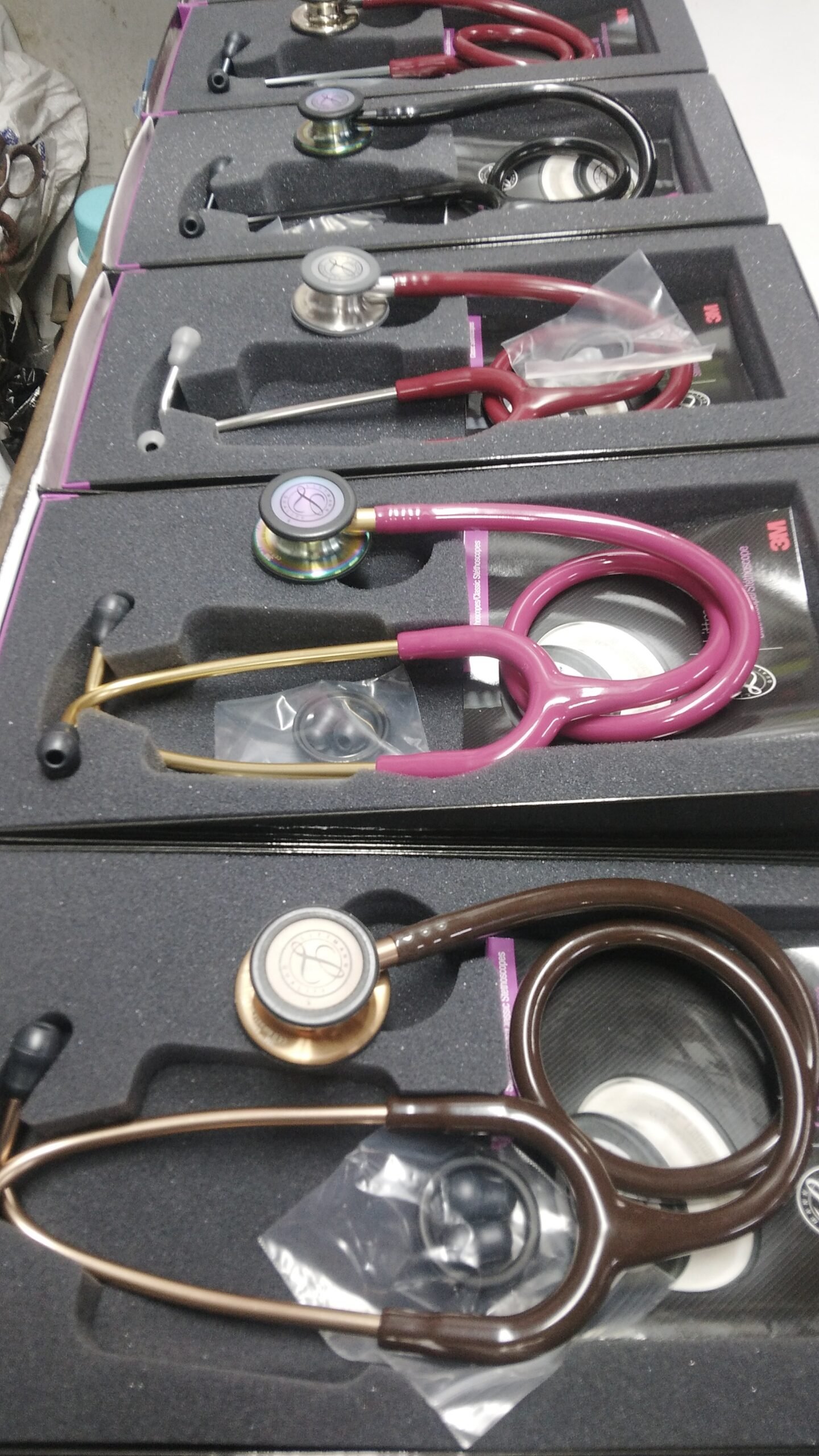 IMG-20250927-WA0004 Littmann Classic III Stethoscope, Rainbow Raspberry, 5806 - Image 9